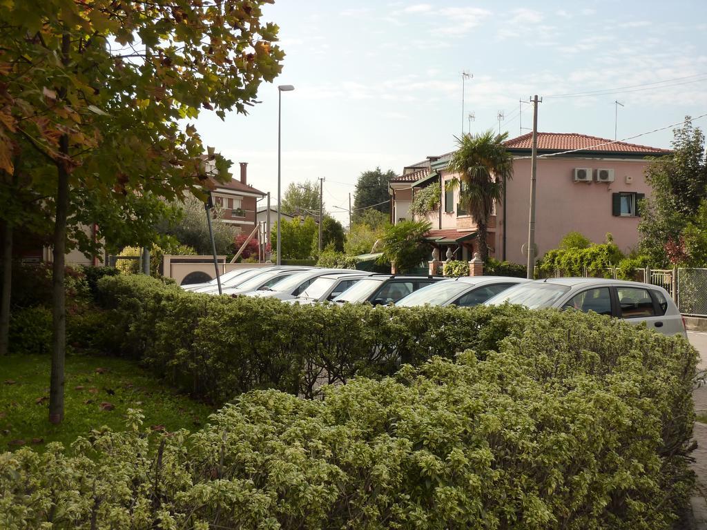 Casa Yami Hotel Padova Bagian luar foto